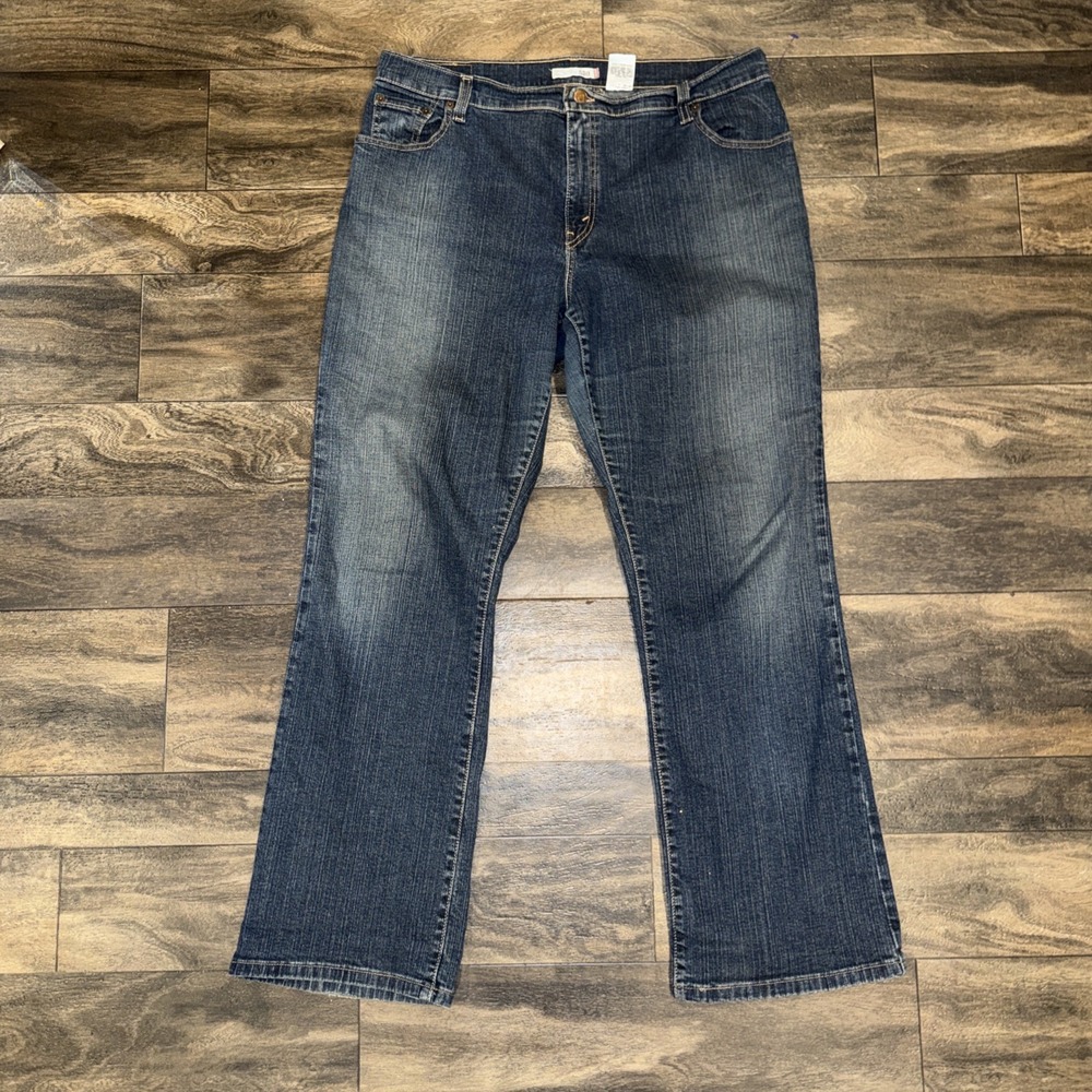 Vintage Levi's 550 Relaxed Boot Cut Dark Wash Denim Jeans Women's Size 16 M